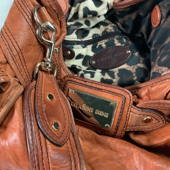 Gianni Bini Burnt Auburn Hobo Bag - Picture 6 of 9